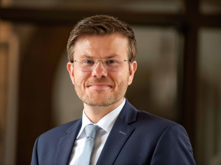 Das Bild zeigt Ober·bürgermeister Marcus König.