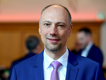 Foto von dem 2. Bürger·meister Andreas Krieglstein., Bild © Christine Dierenbach / Stadt Nürnberg