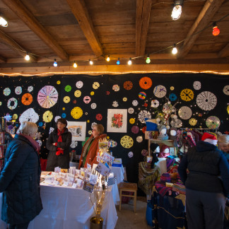 Weihnachtsmarkt in Schloss Almoshof