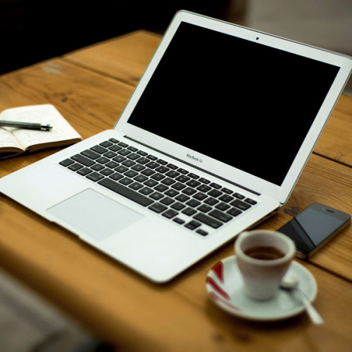 © Unsplash Laptop-Arbeitsplatz © Unsplash